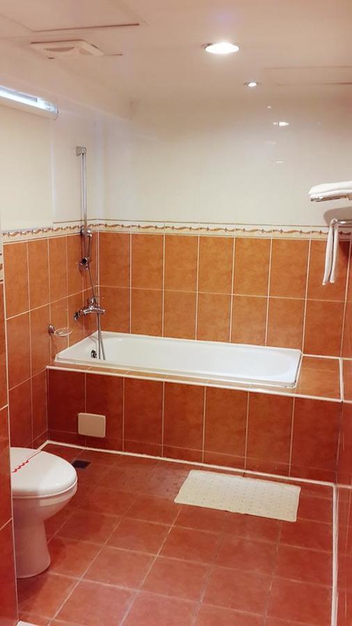 Jing Jing Holiday Hotel Καοσιούνγκ Εξωτερικό φωτογραφία